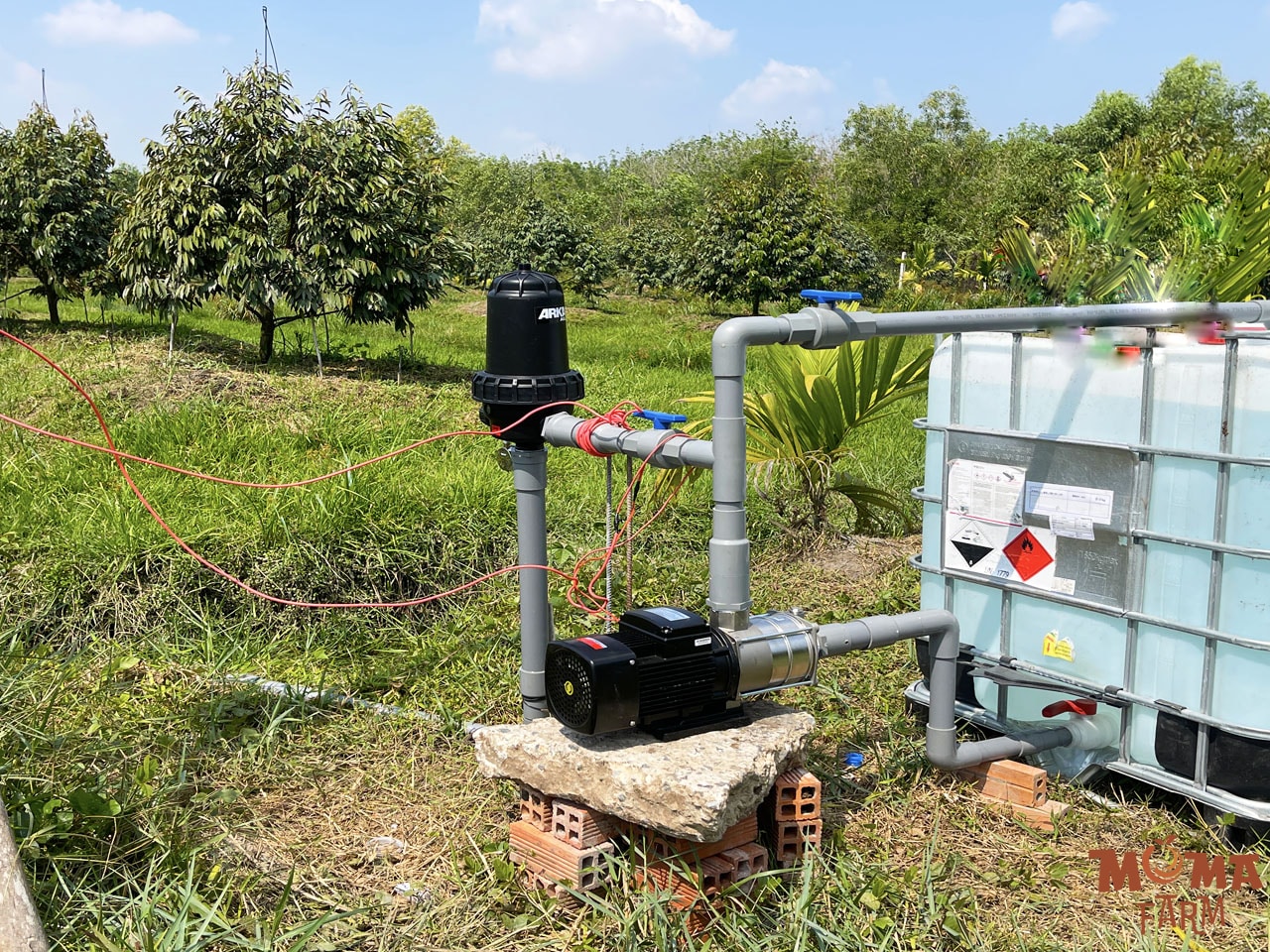 Giai Phap Phun Thuoc Tu Dong Cho Vuon Sau Rieng 1